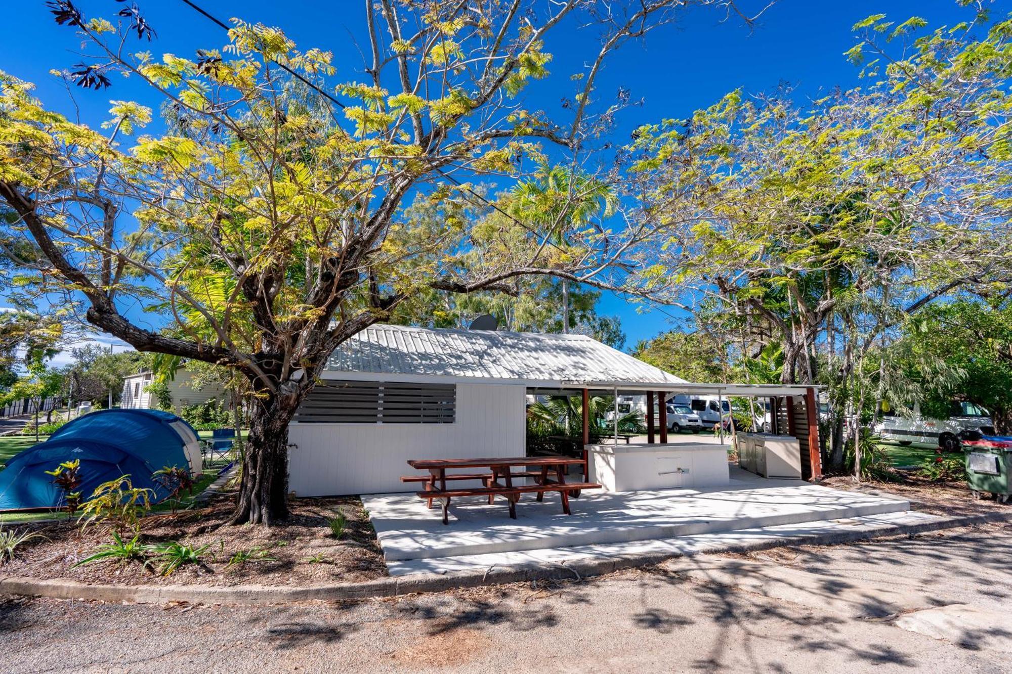 Big4 Tasman Holiday Parks - Rowes Bay Таунсвилл Экстерьер фото